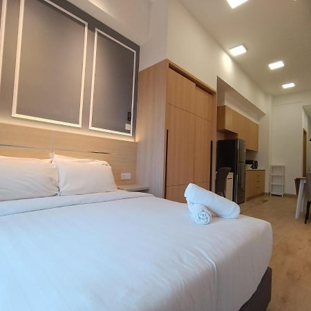 Апартаменты Cl 27A Insta Klcc View & Infinity Pool View Куала-Лумпур Экстерьер фото
