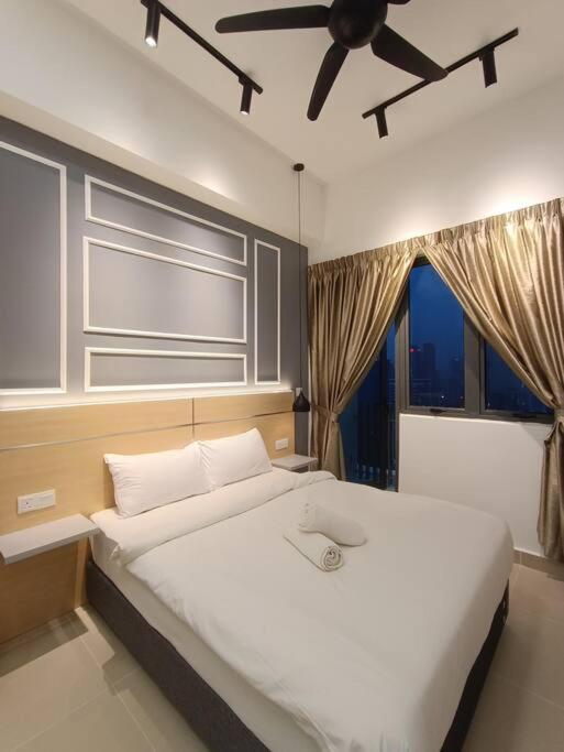 Апартаменты Cl 27A Insta Klcc View & Infinity Pool View Куала-Лумпур Экстерьер фото