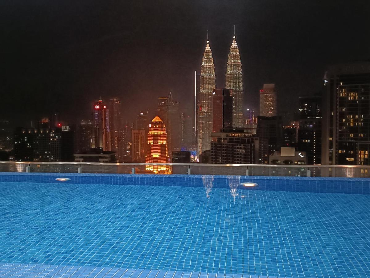 Апартаменты Cl 27A Insta Klcc View & Infinity Pool View Куала-Лумпур Экстерьер фото
