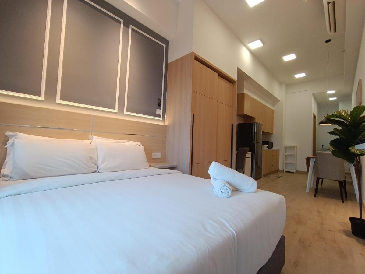 Апартаменты Cl 27A Insta Klcc View & Infinity Pool View Куала-Лумпур Экстерьер фото